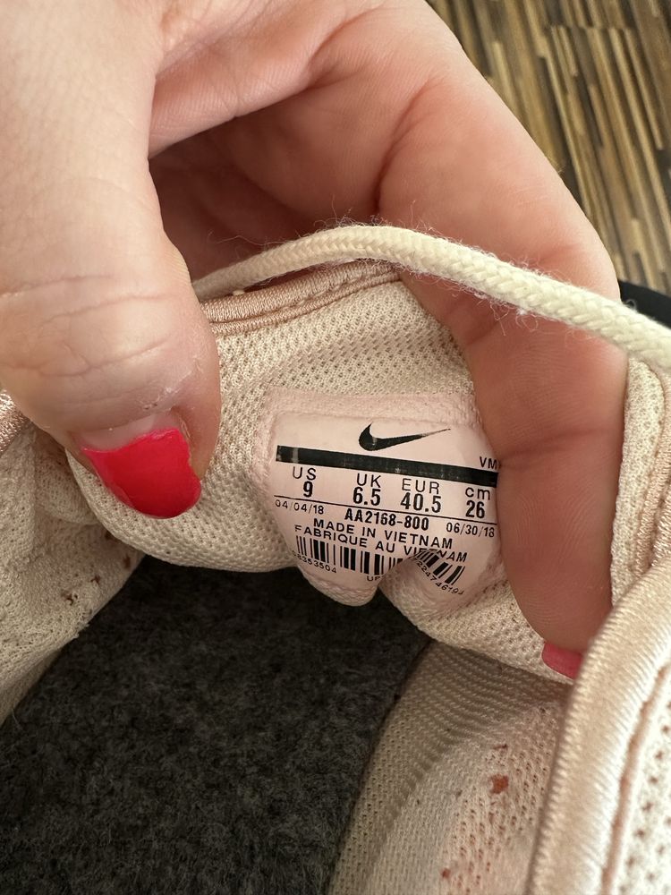 Nike Axis buty sportowe damskie adidasy rózowe 40,5 26 cm super stan