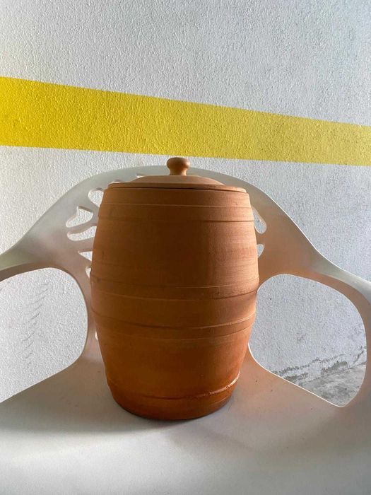 Filtro de Barro com Tampa e Base de Madeira