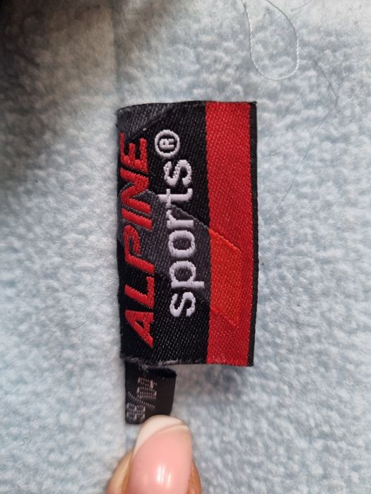 2 Комбинезона 1й темно серый рост 98-104, 2й   черный