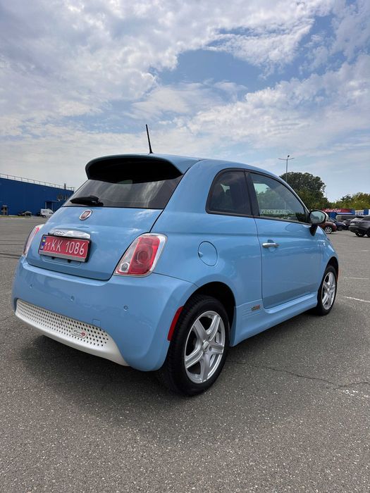 Fiat 500e рестайлінг 2016 рік