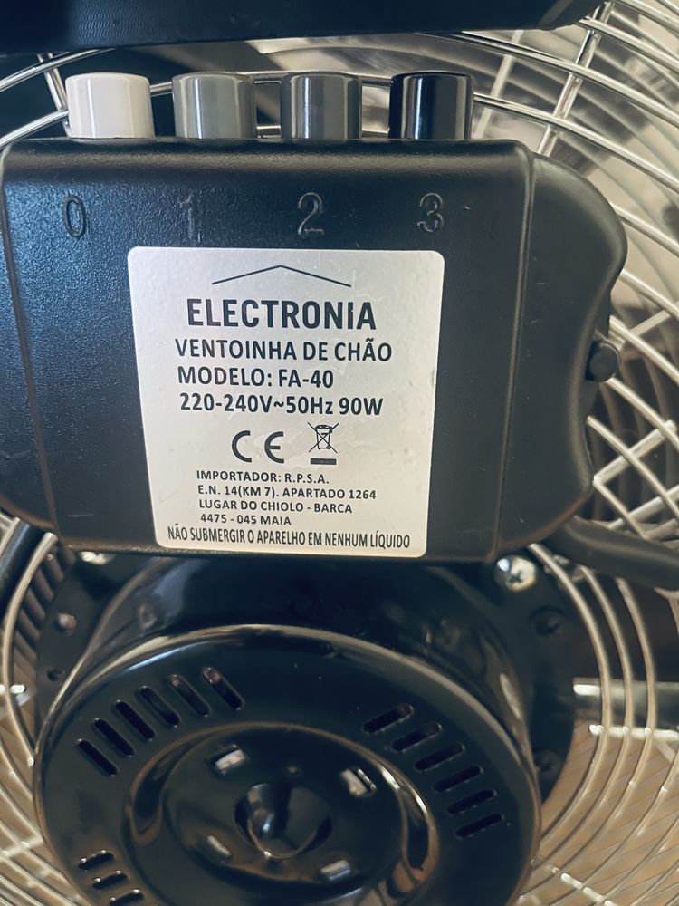 Ventoinha de chão