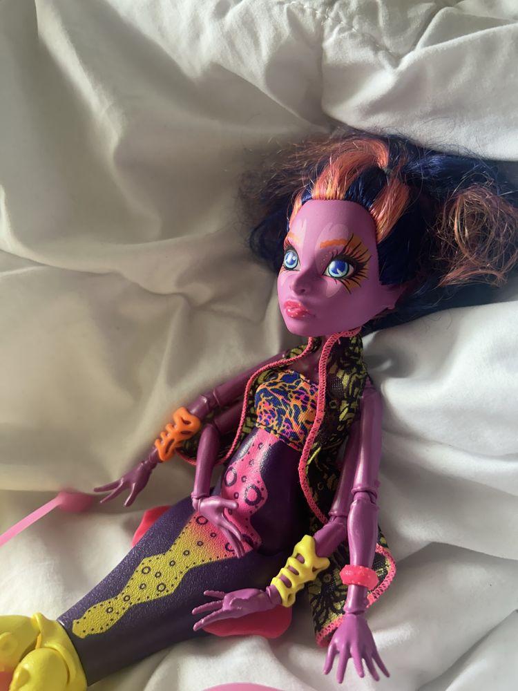 Кукла Кала Мерри из Monster High