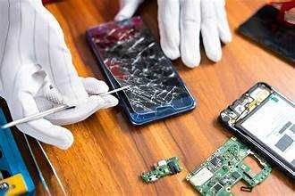 Ремонт смартфонів, заміна скла, дисплеїв, батарей.
