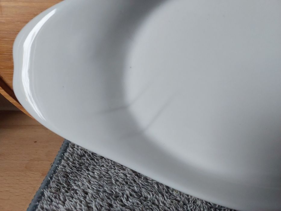 Półmisek w kształcie ryby biały porcelit