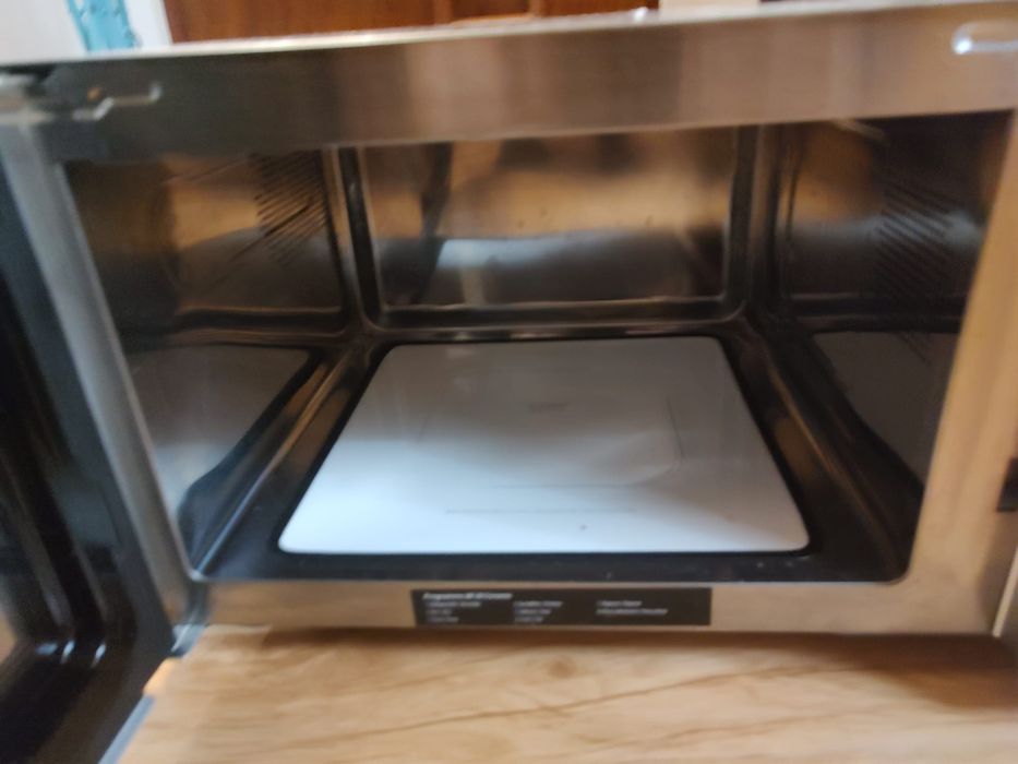 Mikrofala Caso MI 30 ceramic