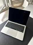 MacBook Pro 13” 2017 • i5 2,3 GHz • 16 GB RAM • SSD 256 GB • A1708