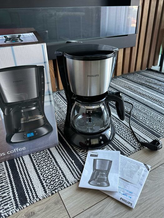 НОВА Кавоварка PHILIPS Daily Collection HD7459