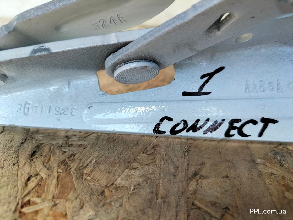 Ford Transit Connect Mk2 13-21 Петля капота правая AM51-16800-AH