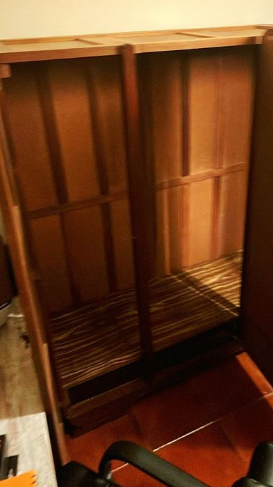 Armário de roupa Vintage