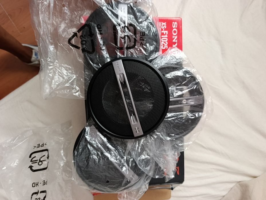 Colunas Sony Xplod XS-F1025