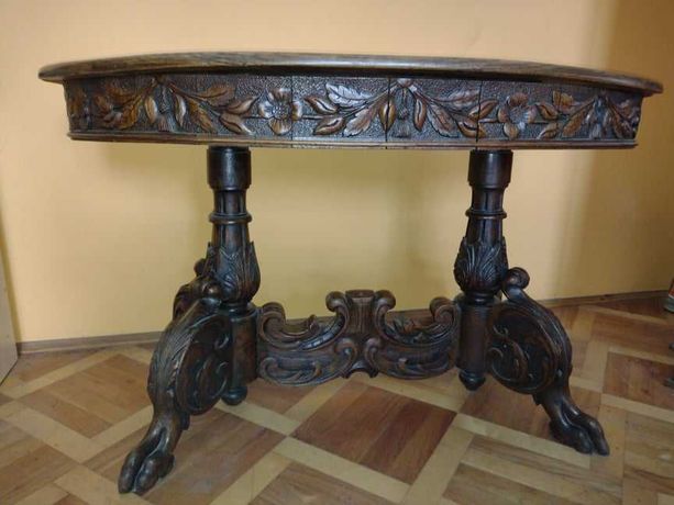 XIX wieczny rzeźbiony stół dębowy