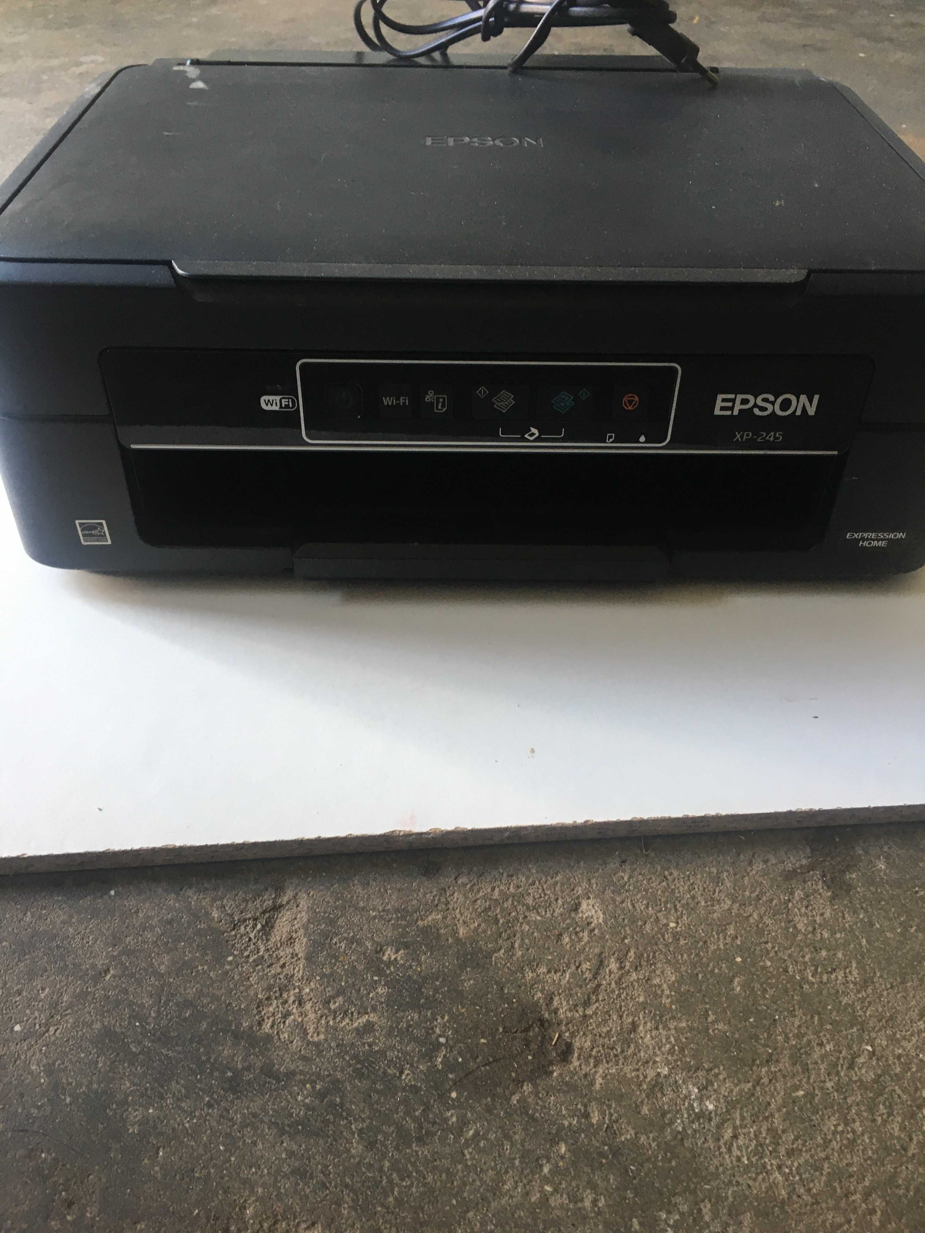 Duas Impressoras uma HP outra Epson a funcionar