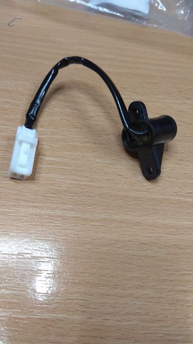 GS1D-56-8DXB Кнопка открытия багажника Мазда 6 GH новая оригинал