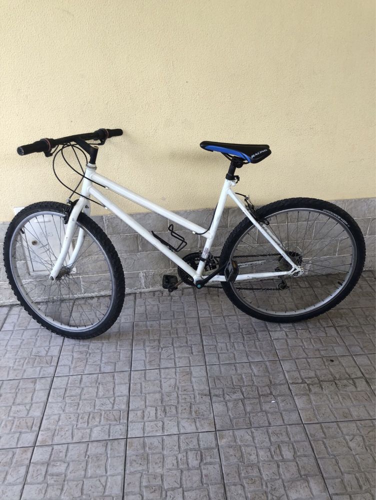 Bicicleta aro 26 18 mudancas – pronta a usar – 40€