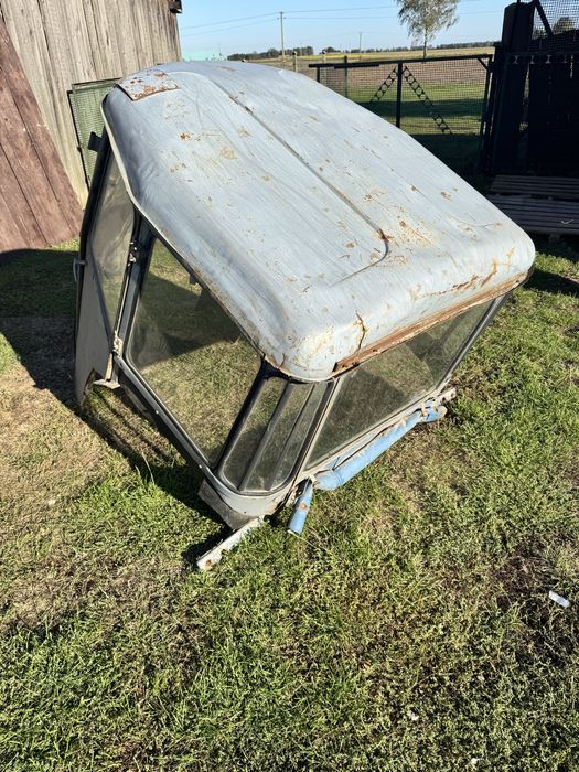 Kabina do ciągnika ursus c330