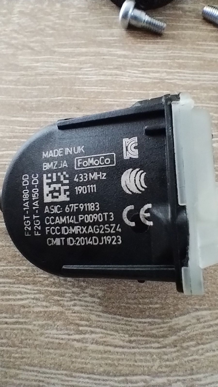 Czujniki ciśnienia TPMS do Forda Focus, Fiesta, Kuga, Mondeo