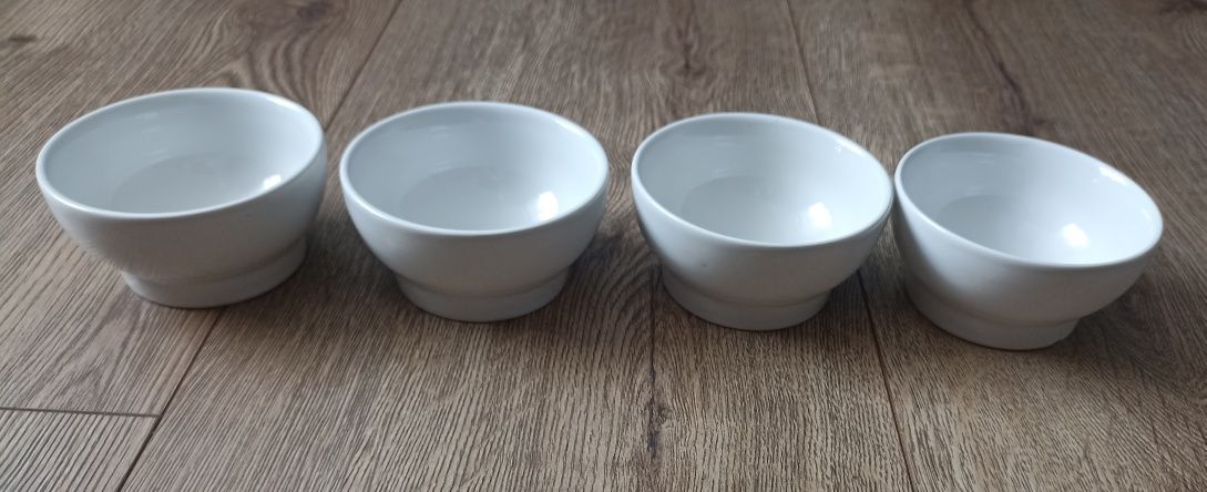 Zestaw 6 ceramicznych talerzy + 4 miseczki