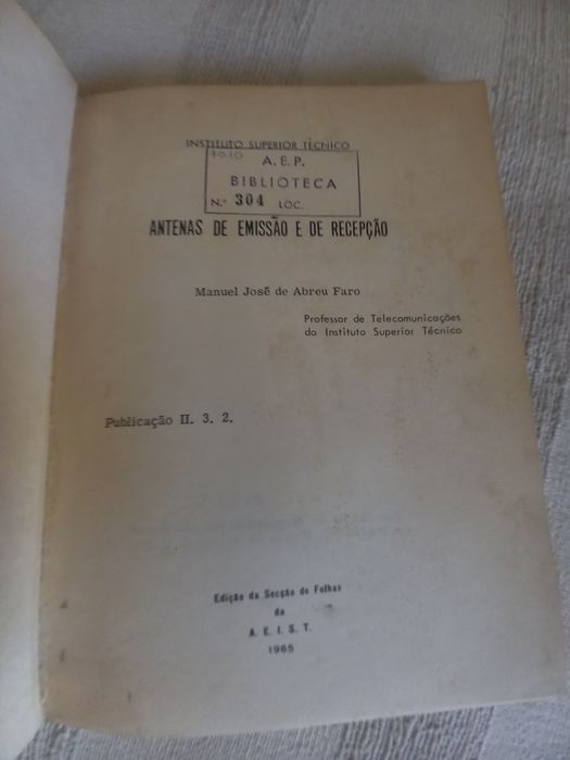 Dois livros do IST Técnico sobre Ondas e Eletromagnetismo