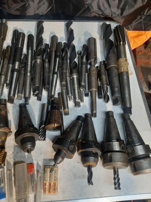 Wiertła, frezy, rozwiertaki