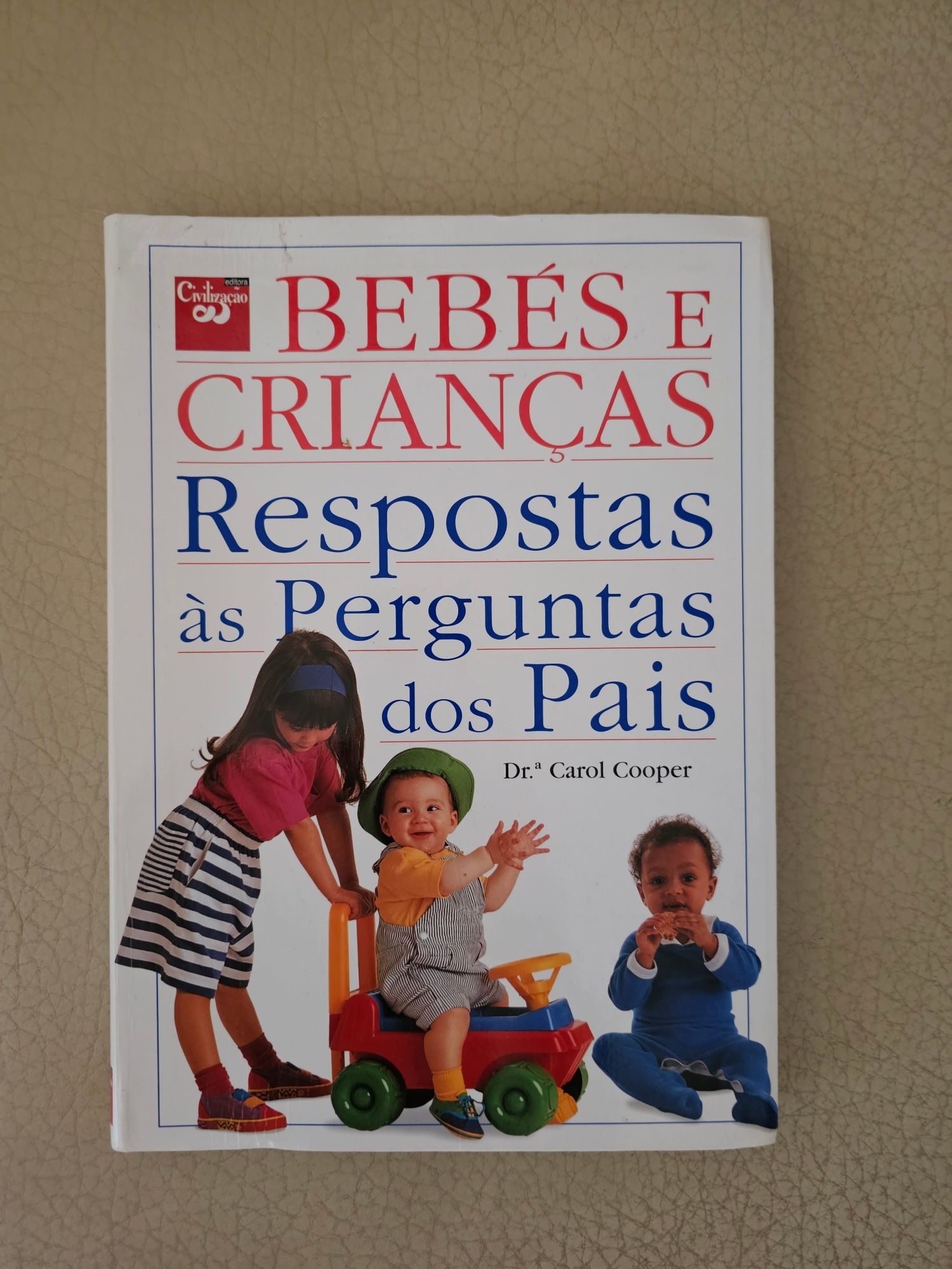 Livro " Bebés e crianças "