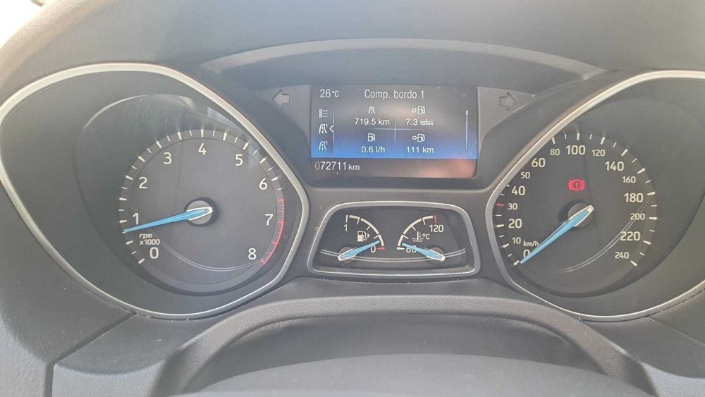 Ford focus sw 1.0 titanium