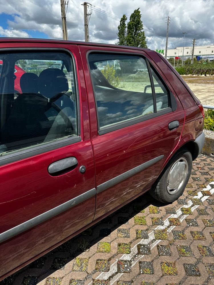 Ford fiesta de 99