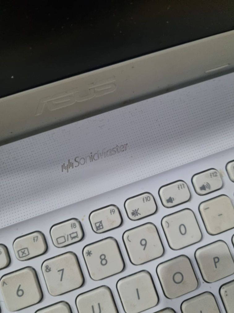 Asus Computador para Arranjo ou Peças deixou dar Sinal sem carregador
