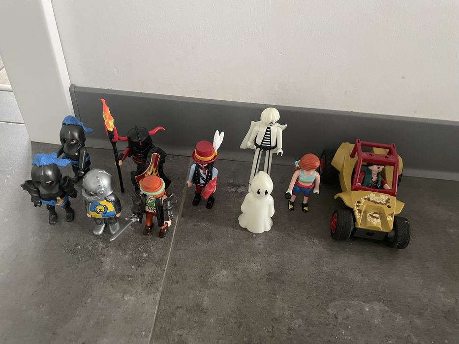 Figurki, ludziki + autko Playmobil