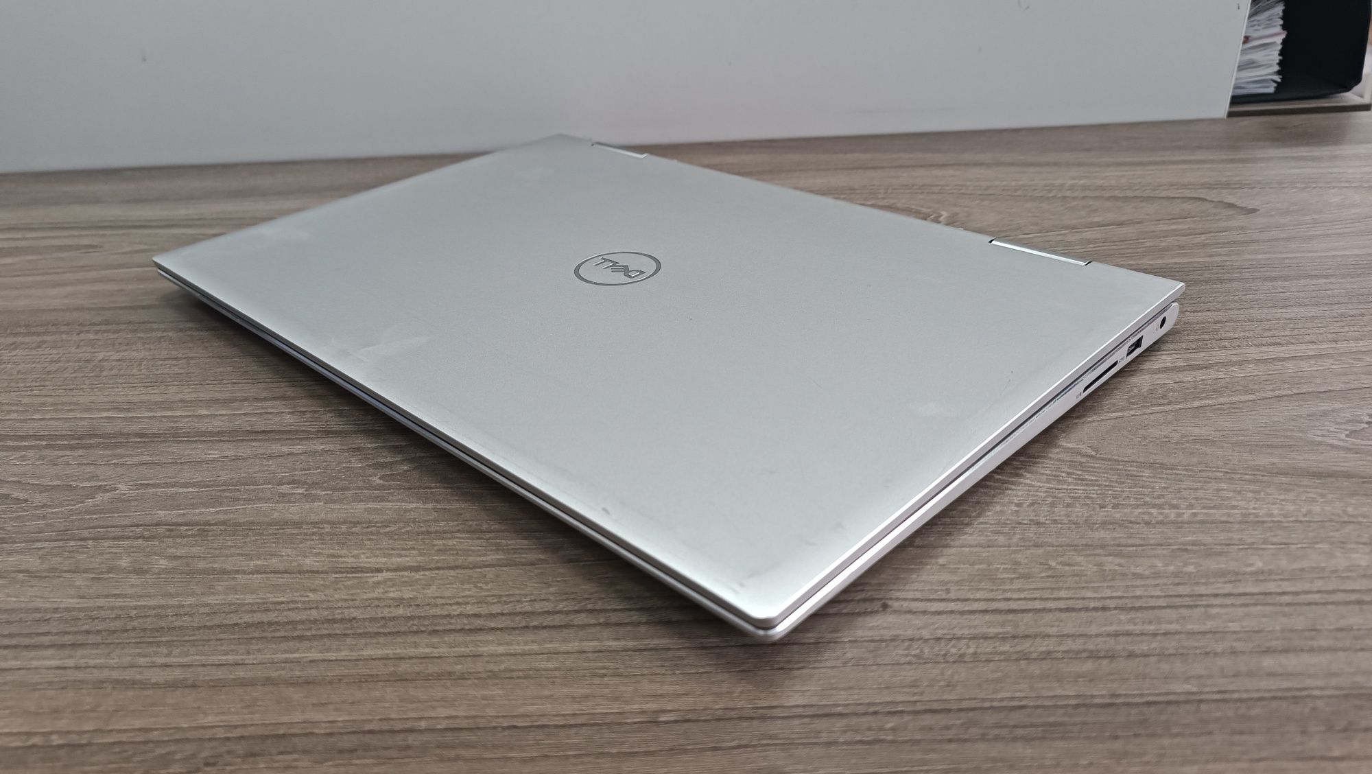 Сенсорный Dell x360 Inspiron 15 / i5-1135G7 / 256GB / 16GB RAM /WIN 11
