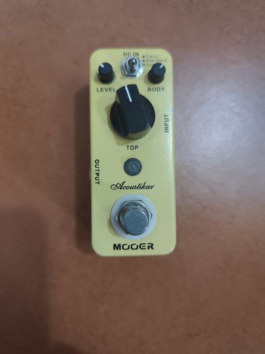 Vendo pedal Mooer Acoustikar