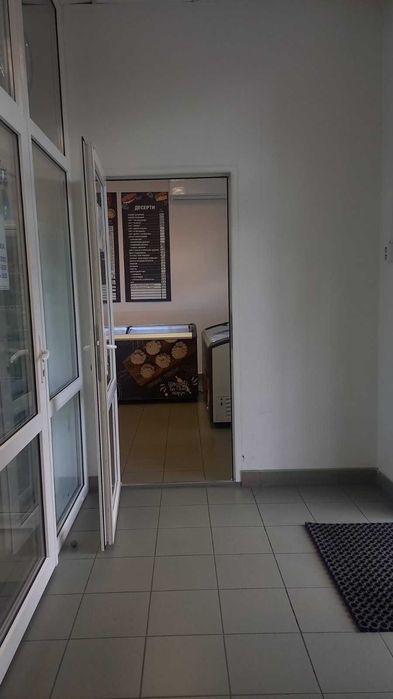 Оренда комерційного приміщення під кав'ярню, магазин