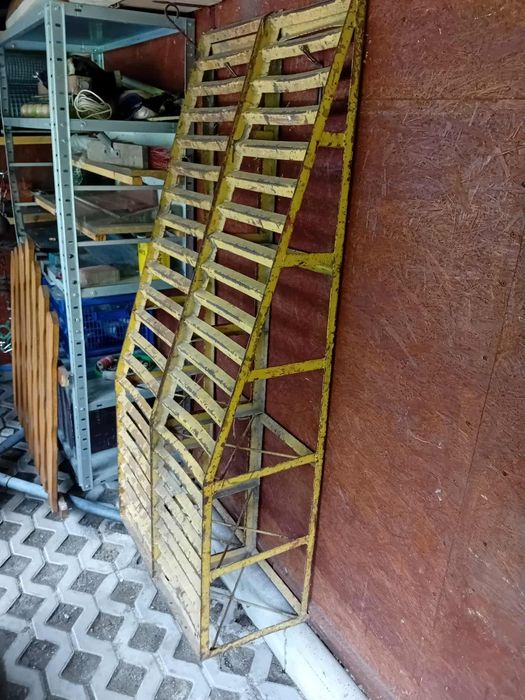 Sprzedam dwa podjazdy do auta