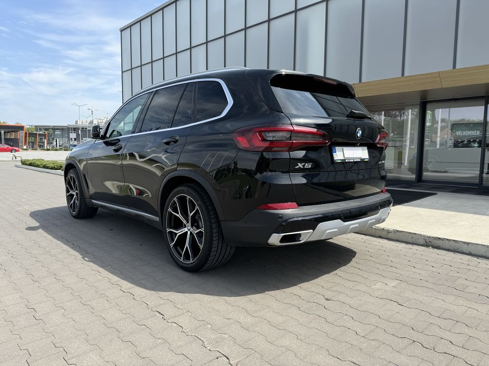 Продам BMW X5 G05 40i 2020года