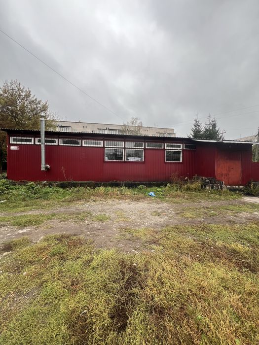 Продаж комерційного приміщення 220 кв.м на приватній  зем .4 сотки.