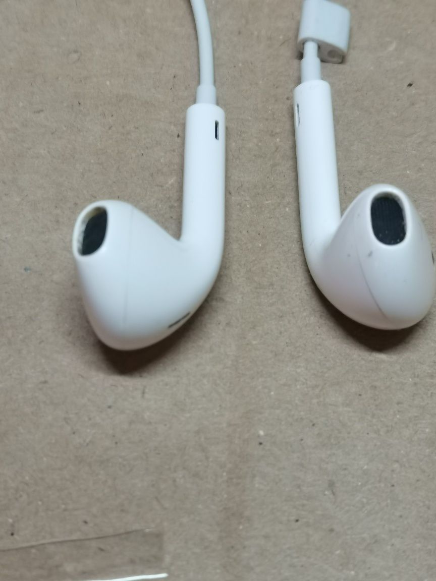 Apple EarPods Lightning Biały