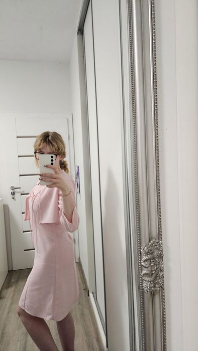 Dziewczęca elegancka sukienka 152 pudrowy róż