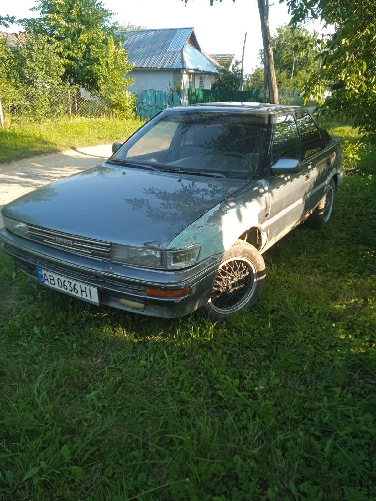 Toyota Corolla e90 по частям