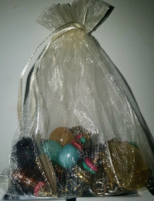 Colar longo hippie com pedras