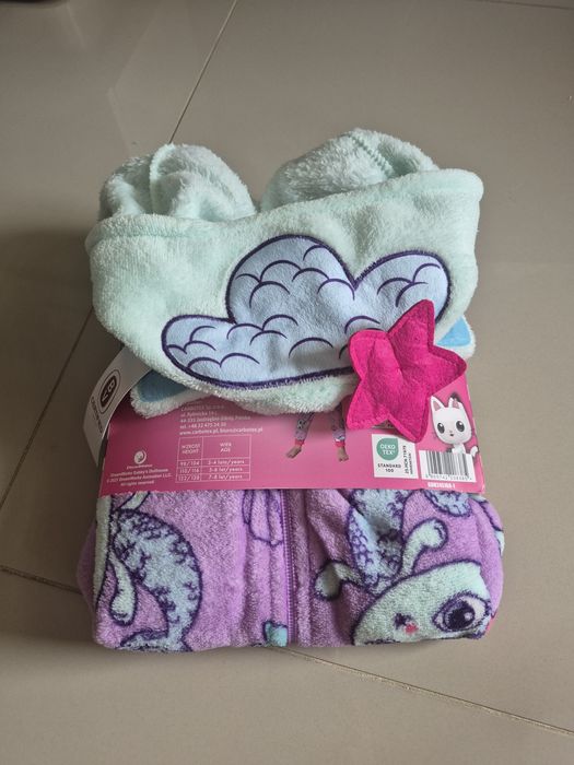 Onesie nowe Koci domek Gabi piżama kombinezon 122 128

Kolorowy i w