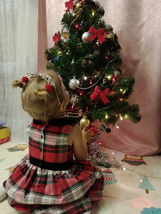 Святкова сукня на дівчинку 92-98