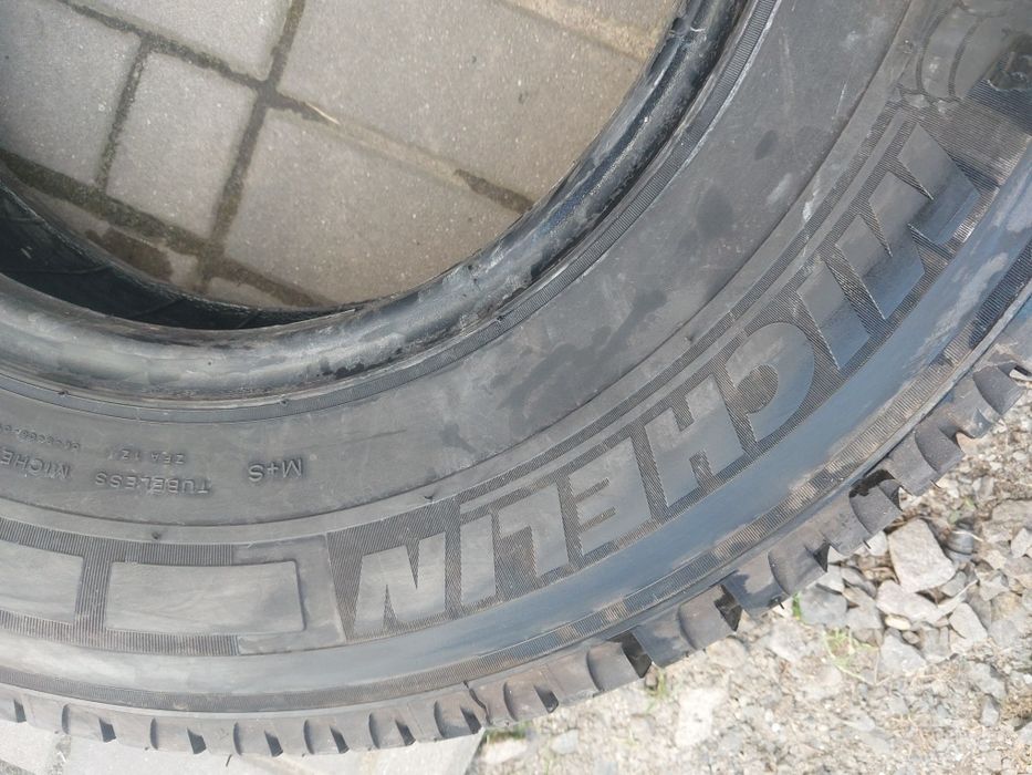 Michelin Agilis Camping 225/75R16 C 116 Q