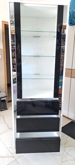 Sprzedam nowoczesne meble drewniane na wysoki połysk