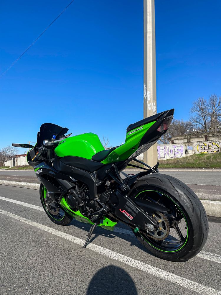 Продам Kawasaki zx6