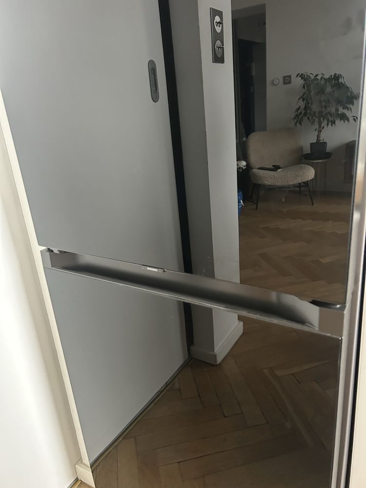 Lodówka Samsung Bespoke czarne szkło