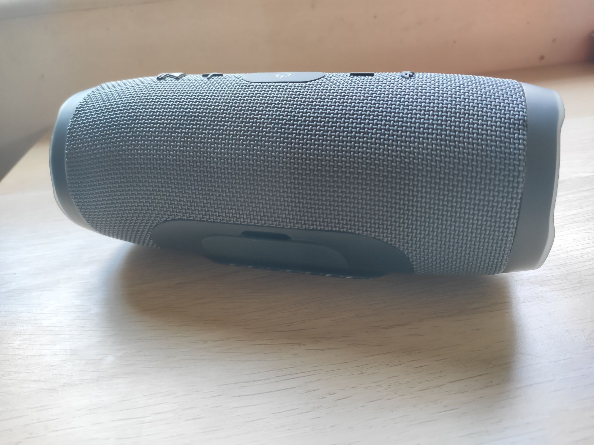 Акустична система JBL Charge Essential