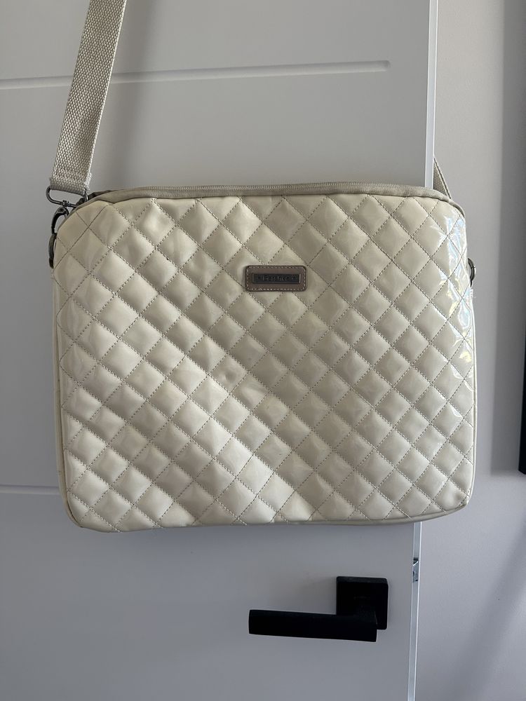 Bershka torba na laptopa 16”