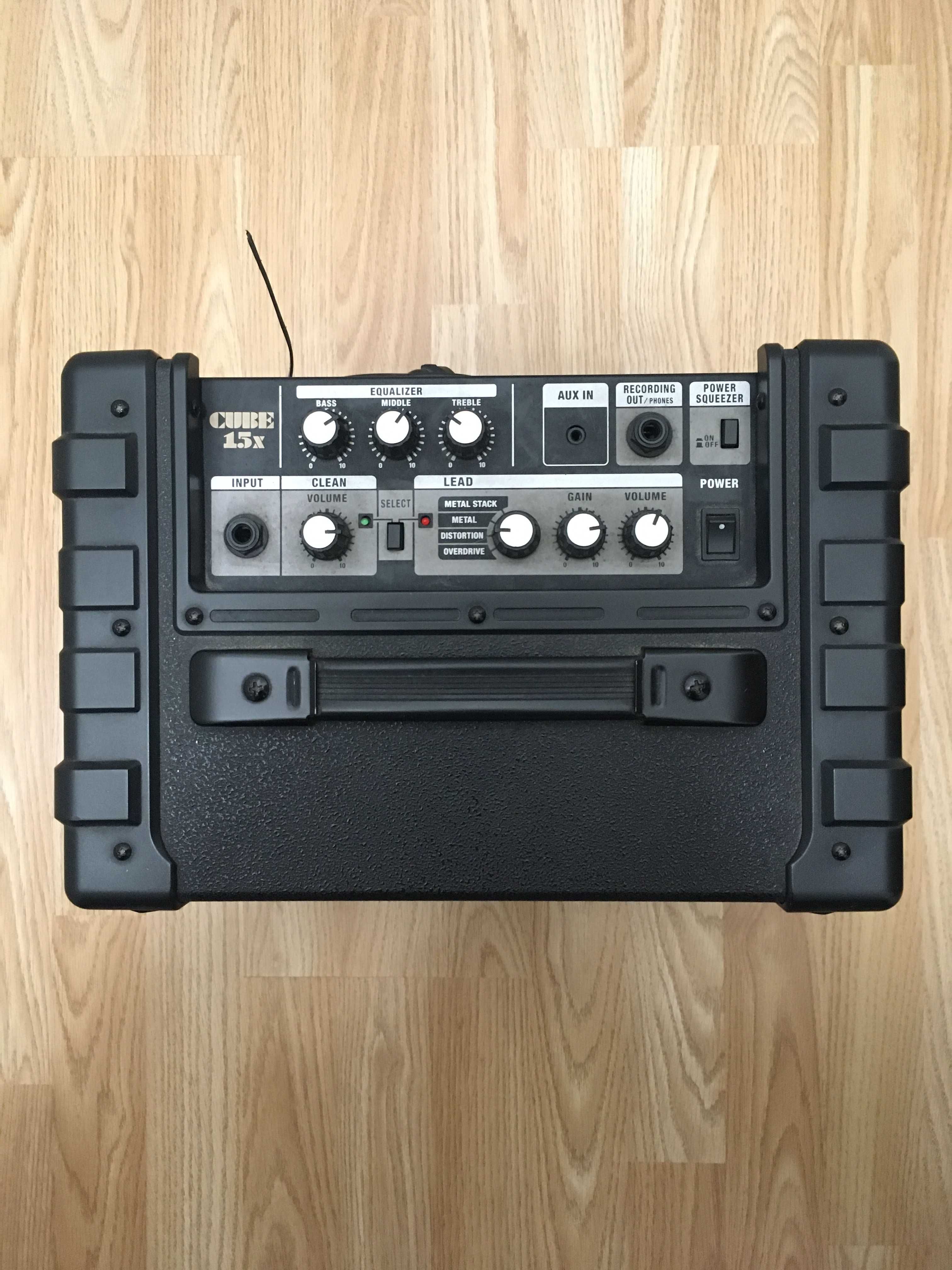 Amplificador Roland Cube-15x
