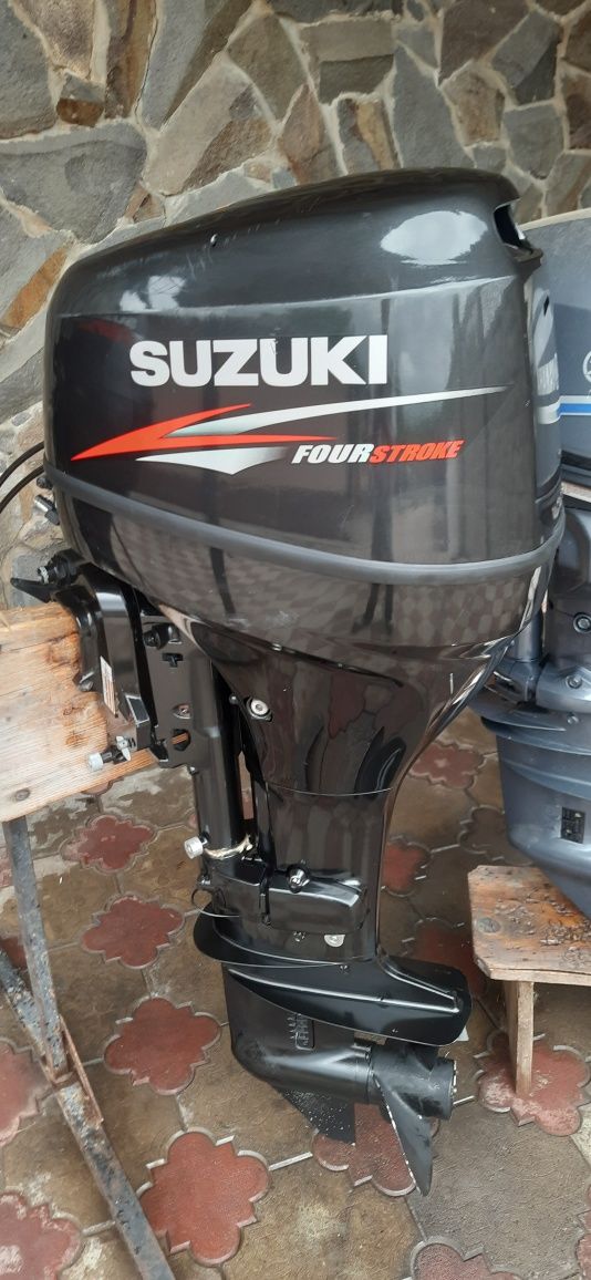 Лодочный мотор suzuki 25