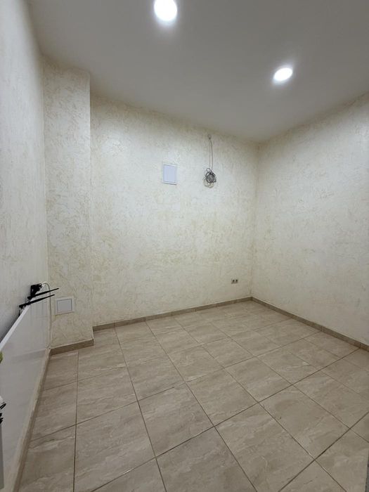 Оренда приміщення під бізнес у Винниках (біля комплексу «Пальміра»)