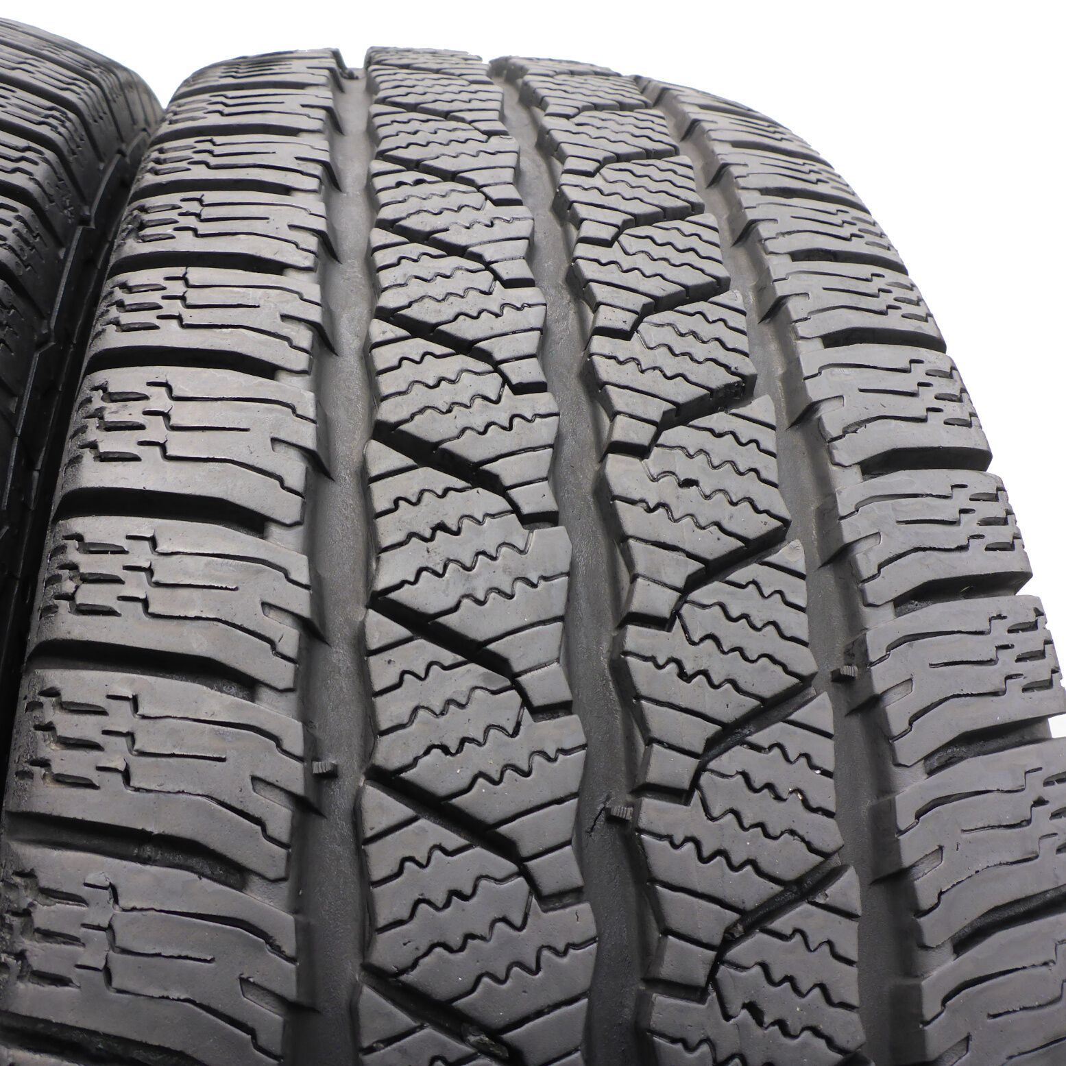 Opony 215/75/16C Continental 215/75R16C 113/111R Zimowe 2024 8,5-9,5mm